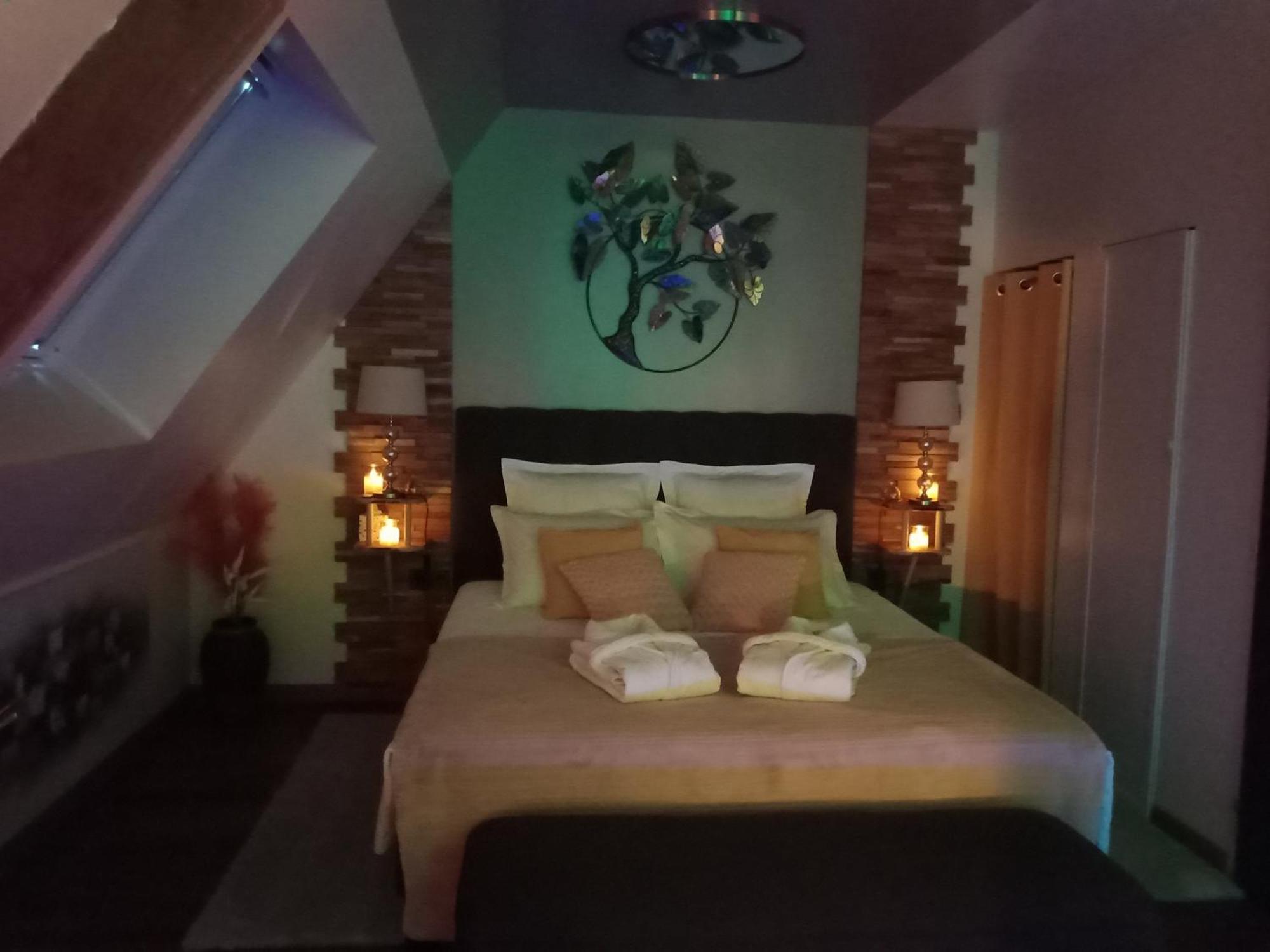 Manoir Du Grand Chene Hotel La Vraie-Croix Szoba fotó